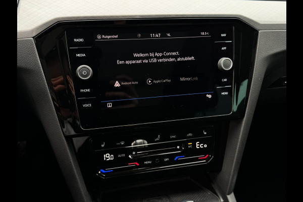 Volkswagen Passat Variant 1.4 TSI PHEV GTE | Pano | Trekhaak | Matrix | Massage | Camera | Travel Assist | Elektr. achterklep