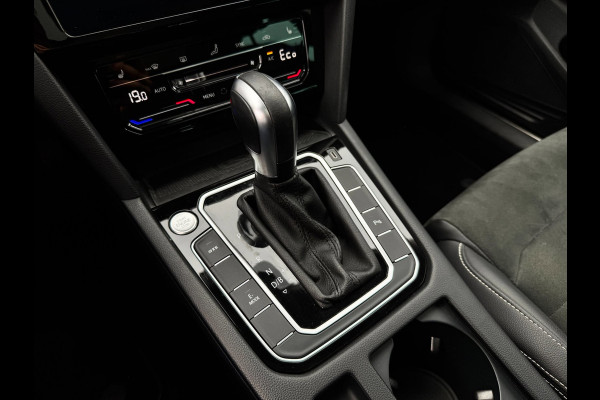 Volkswagen Passat Variant 1.4 TSI PHEV GTE | Pano | Trekhaak | Matrix | Massage | Camera | Travel Assist | Elektr. achterklep