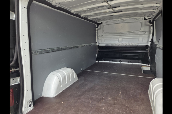 Renault Trafic 2.0 Blue dCi 130 pk L2 Airco Cruisecontrol Achteruitrijcamera