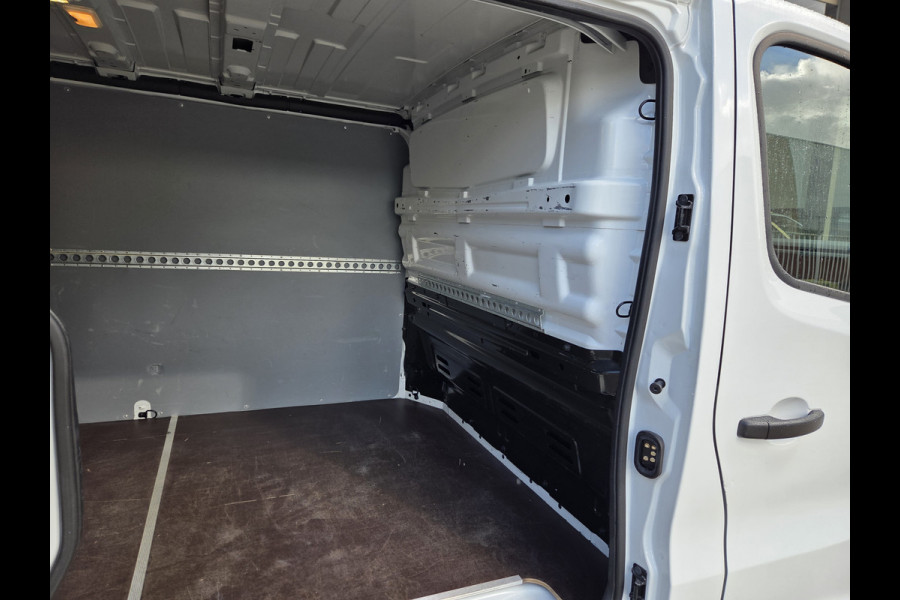 Renault Trafic 2.0 Blue dCi 130 pk L2 Airco Cruisecontrol Achteruitrijcamera