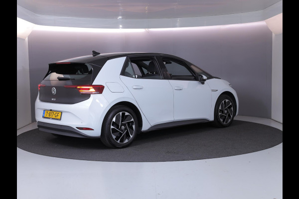 Volkswagen ID.3 Pure 45 kWh 150pk | Navi| int.voorverwarming| Verwarmde voorstoelen