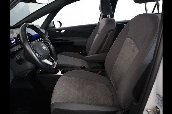 Volkswagen ID.3 Pure 45 kWh 150pk | Navi| int.voorverwarming| Verwarmde voorstoelen
