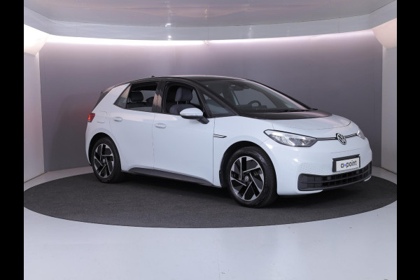 Volkswagen ID.3 Pure 45 kWh 150pk | Navi| int.voorverwarming| Verwarmde voorstoelen