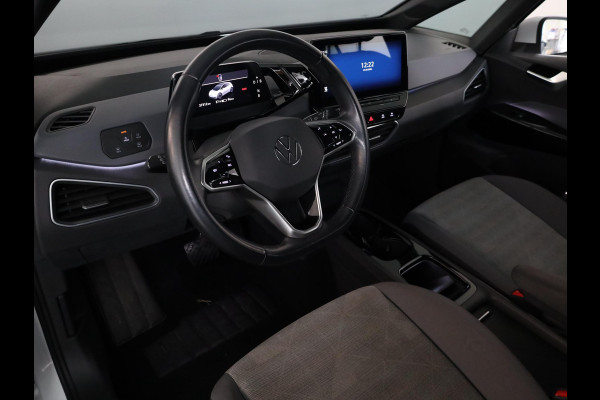 Volkswagen ID.3 Pure 45 kWh 150pk | Navi| int.voorverwarming| Verwarmde voorstoelen