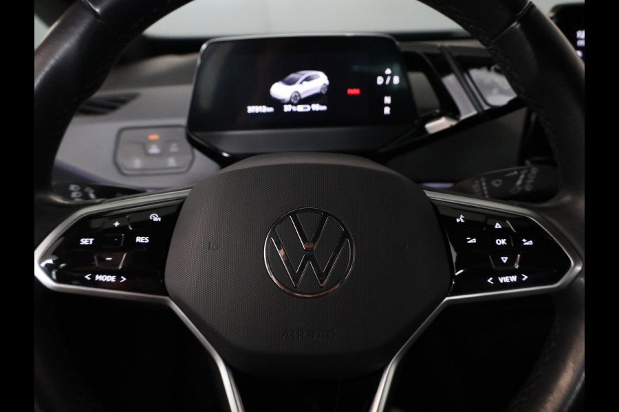 Volkswagen ID.3 Pure 45 kWh 150pk | Navi| int.voorverwarming| Verwarmde voorstoelen