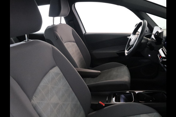 Volkswagen ID.3 Pure 45 kWh 150pk | Navi| int.voorverwarming| Verwarmde voorstoelen