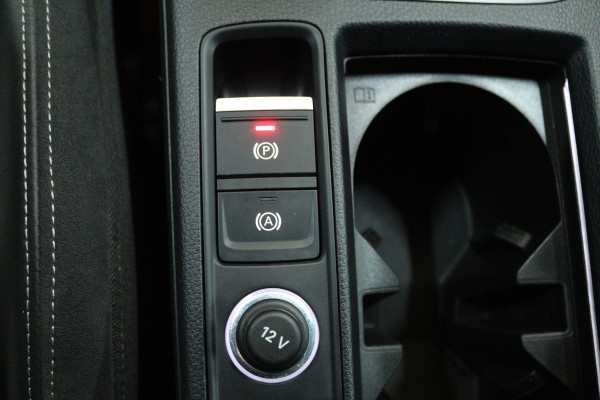 Audi Q3 35 TFSI S Line Pro Line S (TREKHAAK, STOELVERWARMING, CAMERA, CLIMA, CRUISE, LED, ELEKT. STOELEN)