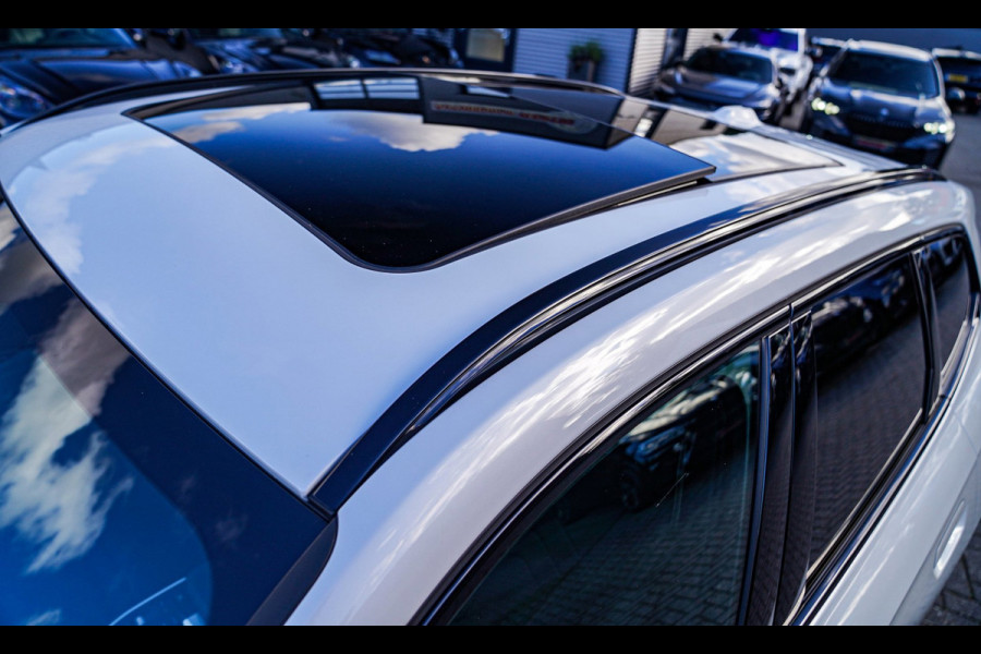 BMW X1 SDrive18i | Massage | Trekhaak | 360 camera | Harman/Kardon | Panorama | HuD | Stoelverwarming | Adaptieve Cruise Control