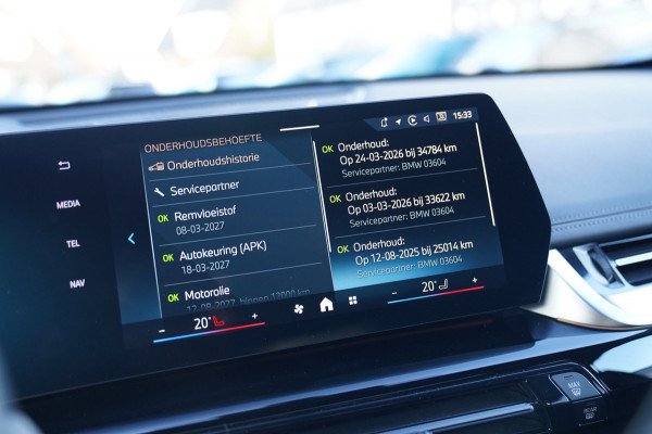BMW X1 SDrive18i | Massage | Trekhaak | 360 camera | Harman/Kardon | Panorama | HuD | Stoelverwarming | Adaptieve Cruise Control