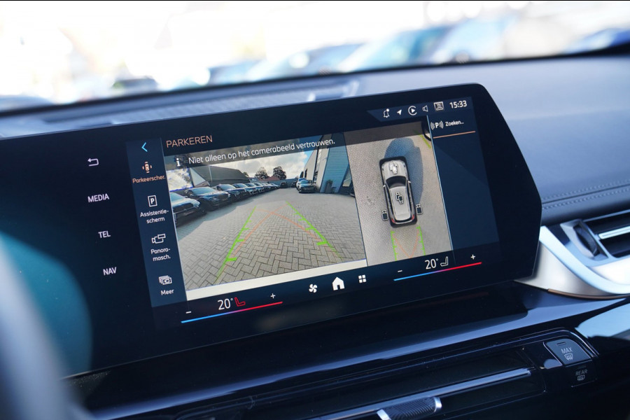 BMW X1 SDrive18i | Massage | Trekhaak | 360 camera | Harman/Kardon | Panorama | HuD | Stoelverwarming | Adaptieve Cruise Control