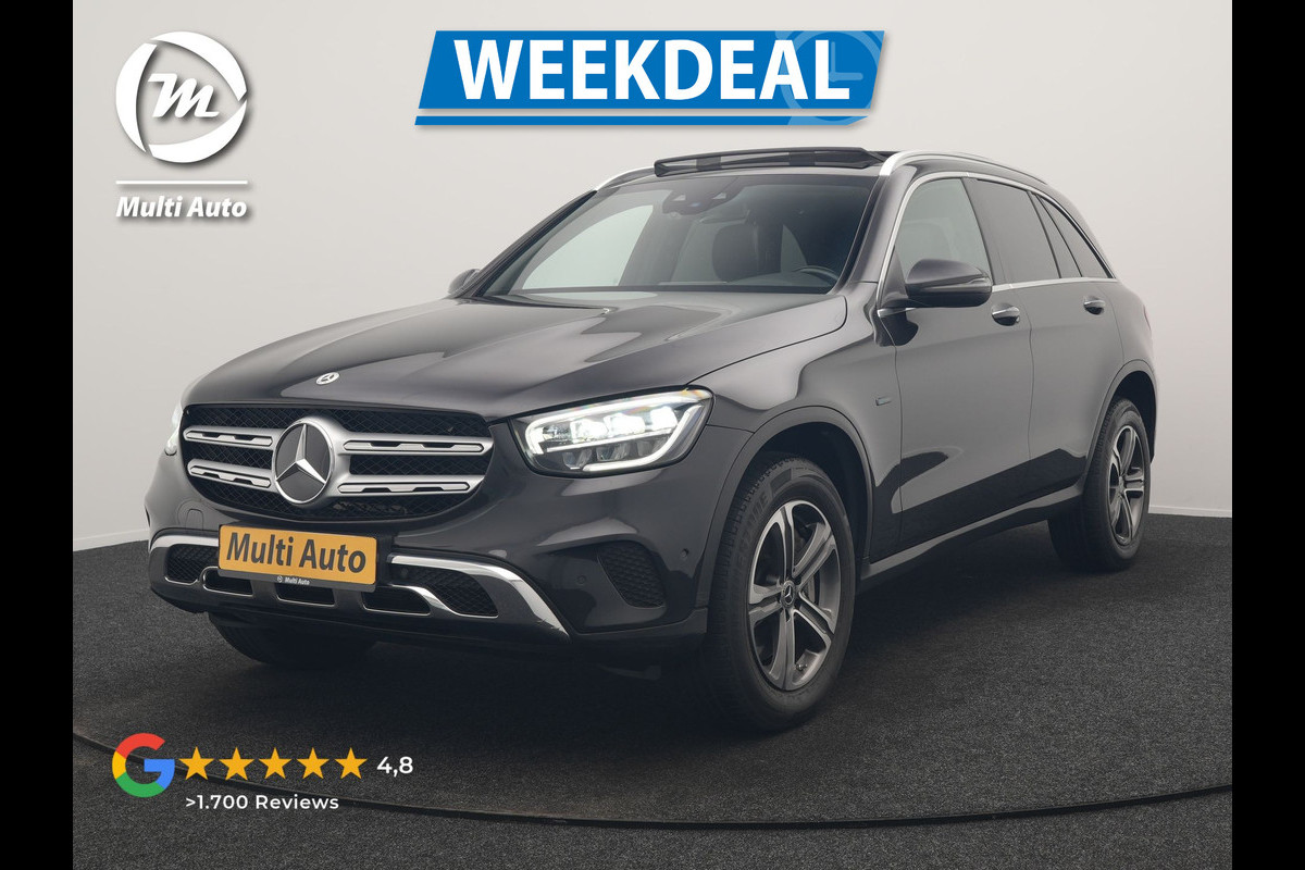 Mercedes-Benz GLC 300e 4MATIC Premium PHEV 320pk Dealer O.H. | Panodak | AMG-Int. | Head Up | Camera | Alcantara Sportstoelen Verwarmd | Sfeerverlichting | Keyless | Blis | Apple Carplay | Cruise Control | Navigatie | DAB | Plug In Hybrid |