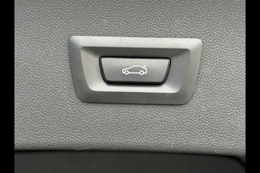 BMW iX xDrive40 Executive 77 kWh | SoH 100% | Sport Pakket | 360 Camera | Head-Up | Memory Stoelen