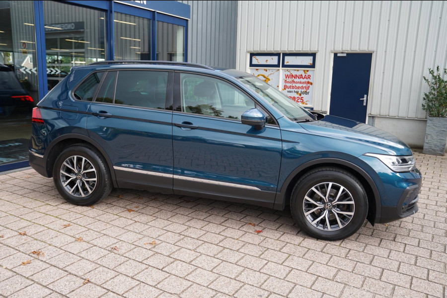 Volkswagen Tiguan 1.5 TSI Life Business|Prijs rijklaar incl. 12 mnd garantie|Stoel/stuurverwarming Camera LMV PDC Carplay DAB