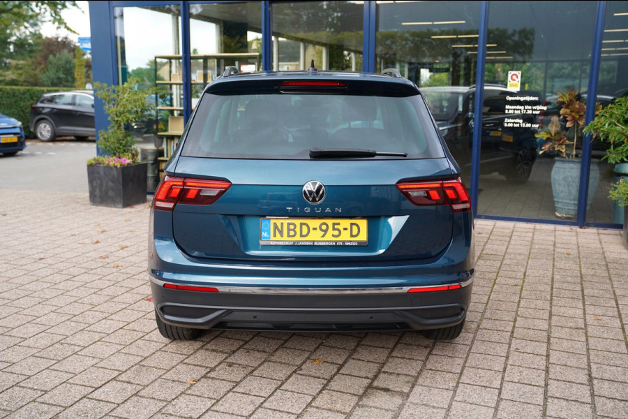 Volkswagen Tiguan 1.5 TSI Life Business|Prijs rijklaar incl. 12 mnd garantie|Stoel/stuurverwarming Camera LMV PDC Carplay DAB