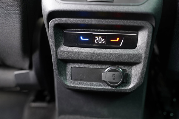 Volkswagen Tiguan 1.5 TSI Life Business|Prijs rijklaar incl. 12 mnd garantie|Stoel/stuurverwarming Camera LMV PDC Carplay DAB
