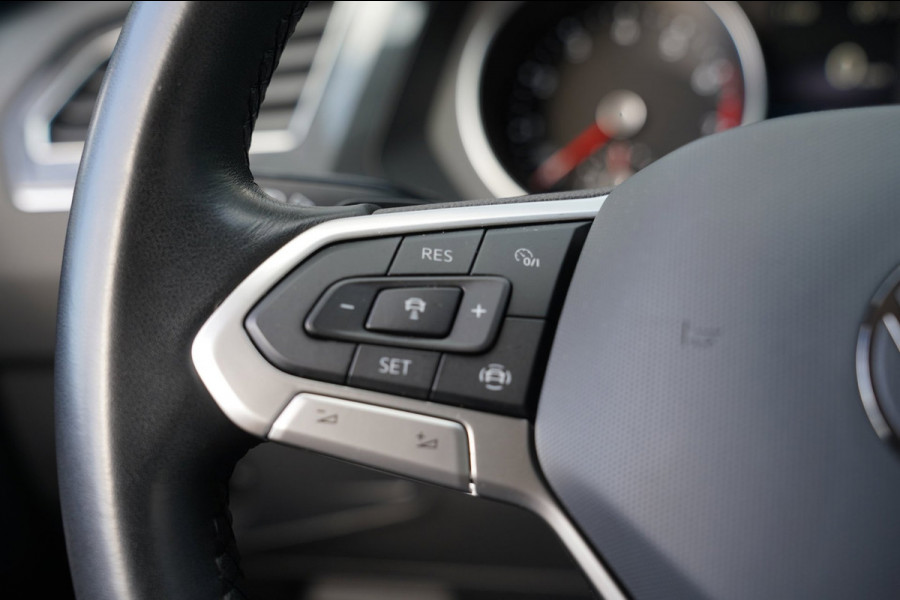 Volkswagen Tiguan 1.5 TSI Life Business|Prijs rijklaar incl. 12 mnd garantie|Stoel/stuurverwarming Camera LMV PDC Carplay DAB
