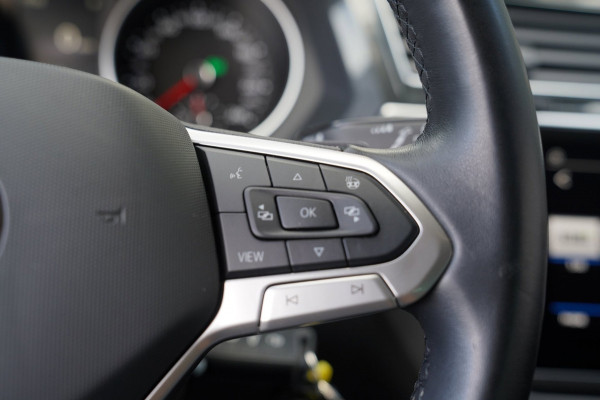 Volkswagen Tiguan 1.5 TSI Life Business|Prijs rijklaar incl. 12 mnd garantie|Stoel/stuurverwarming Camera LMV PDC Carplay DAB