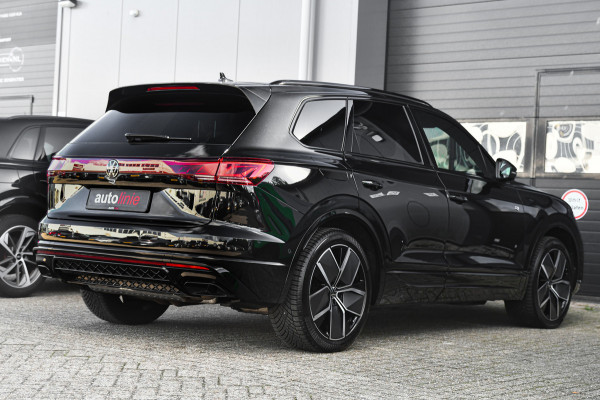 Volkswagen Touareg 3.0 TSi eHybrid 4MOTION R-Line, Nachtzicht, Massage, Softclose, Luchtv, Dynaudio, Koeling, HUD, 360, Pano!