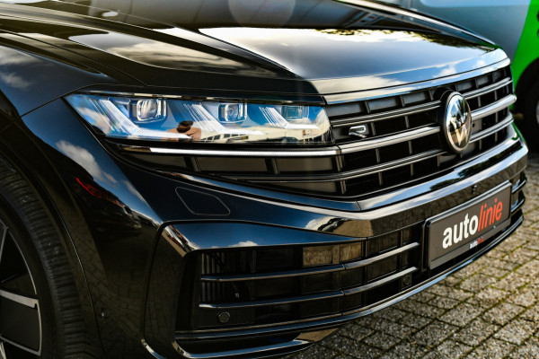 Volkswagen Touareg 3.0 TSi eHybrid 4MOTION R-Line, Nachtzicht, Massage, Softclose, Luchtv, Dynaudio, Koeling, HUD, 360, Pano!