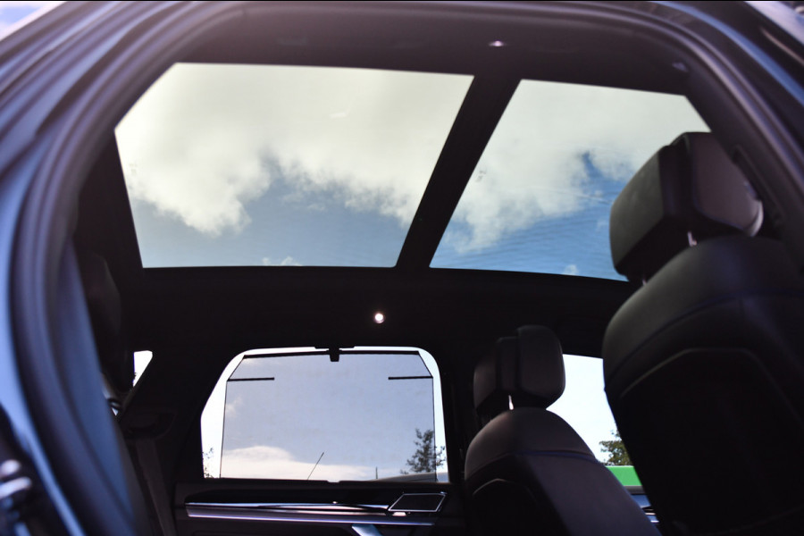 Volkswagen Touareg 3.0 TSi eHybrid 4MOTION R-Line, Nachtzicht, Massage, Softclose, Luchtv, Dynaudio, Koeling, HUD, 360, Pano!