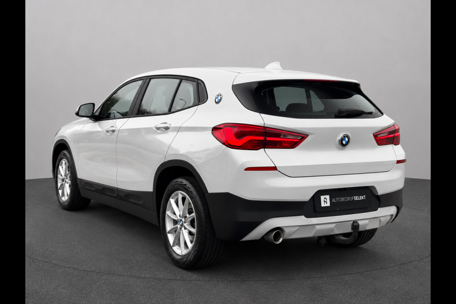BMW X2 SDrive18i | Trekhaak | Camera | LED | Groot scherm | Navi | Stoelverwarming | Bluetooth