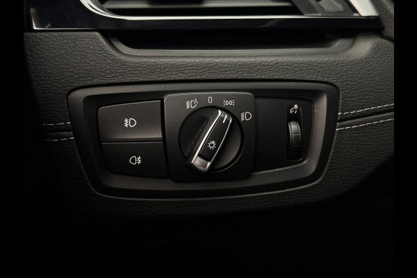 BMW X2 SDrive18i | Trekhaak | Camera | LED | Groot scherm | Navi | Stoelverwarming | Bluetooth