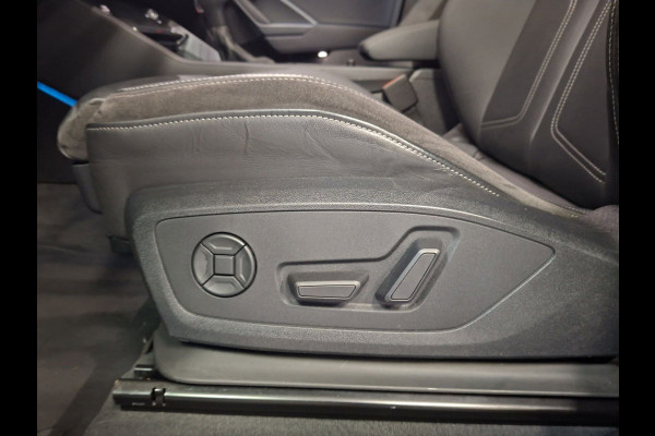 Audi Q3 35 TFSI S edition | Clima| Pano | Camera | Navi | Stoelverwarming |