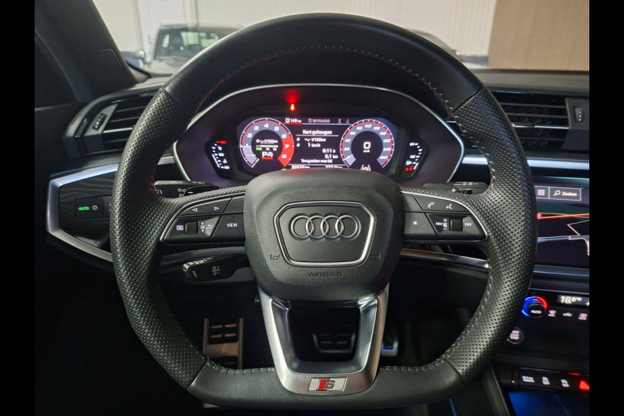Audi Q3 35 TFSI S edition | Clima| Pano | Camera | Navi | Stoelverwarming |