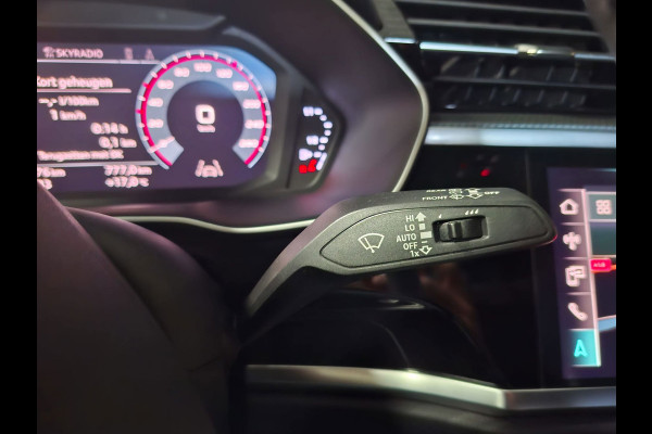 Audi Q3 35 TFSI S edition | Clima| Pano | Camera | Navi | Stoelverwarming |
