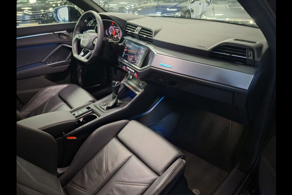 Audi Q3 35 TFSI S edition | Clima| Pano | Camera | Navi | Stoelverwarming |