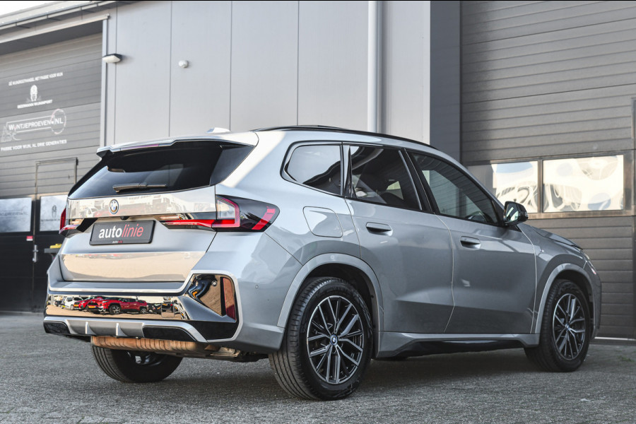 BMW X1 XDrive30e M Sport, Panorama, H.Kardon, Memory, 360, HUD, Ambiente, Trekhaak, Carplay!