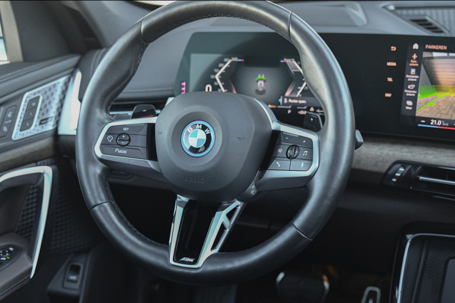 BMW X1 XDrive30e M Sport, Panorama, H.Kardon, Memory, 360, HUD, Ambiente, Trekhaak, Carplay!