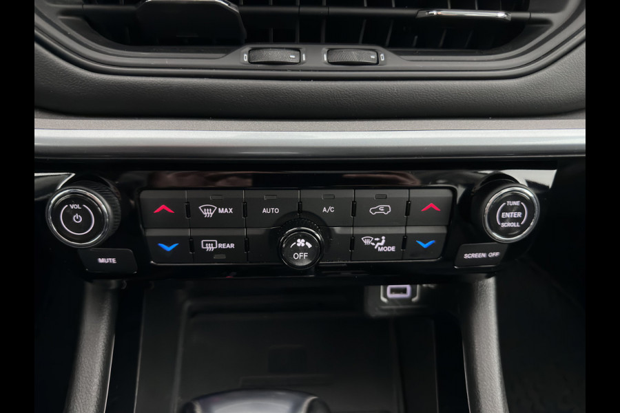 Jeep Compass 4xe 190 Plug-in Hybrid Electric Limited Lease Ed. (INCL-BTW) *LEATHER-FABRIC | FULL-LED | ADAPTIVE-CRUISE | CAMERA | CARPLAY | BLIND-SPOT | KEYLESS | DAB+ | DIGI-COCKPIT | PRIVACY-GLASS | COMFORT-SEATS | 19''ALU | TOWBAR*