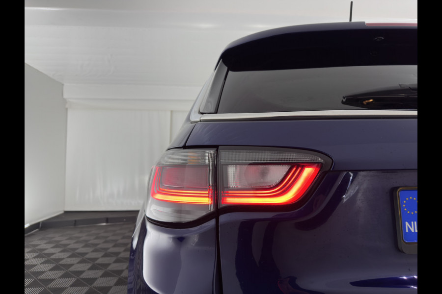 Jeep Compass 4xe 190 Plug-in Hybrid Electric Limited Lease Ed. (INCL-BTW) *LEATHER-FABRIC | FULL-LED | ADAPTIVE-CRUISE | CAMERA | CARPLAY | BLIND-SPOT | KEYLESS | DAB+ | DIGI-COCKPIT | PRIVACY-GLASS | COMFORT-SEATS | 19''ALU | TOWBAR*