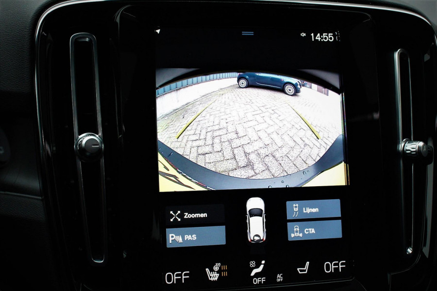 Volvo XC40 1.5 T5 Plug-in hybrid Ultimate Dark Electrisch Glazen Panorama dak Navigatie Dab Led Adaptive Cruise Control Camera Parkeer sensoren