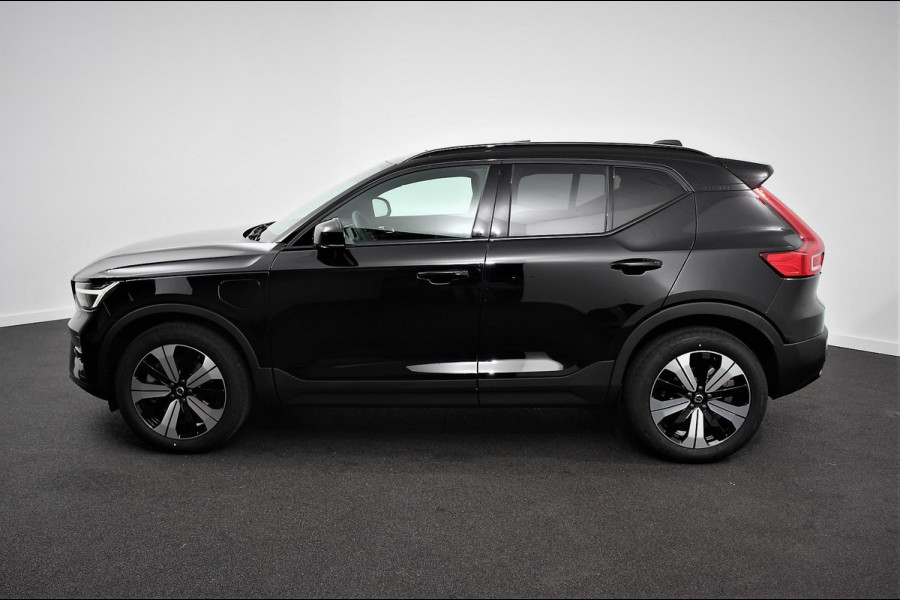 Volvo XC40 1.5 T5 Plug-in hybrid Ultimate Dark Electrisch Glazen Panorama dak Navigatie Dab Led Adaptive Cruise Control Camera Parkeer sensoren