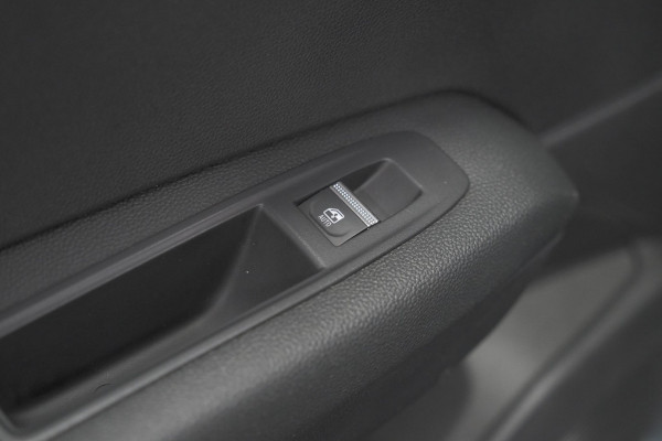 Renault Captur 1.8 E-Tech full hybrid 160 Techno | Adaptieve Cruise Control | Camera | Apple Carplay