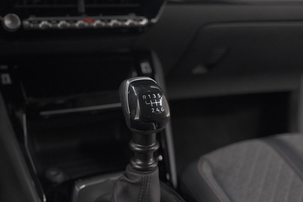 Peugeot 208 PureTech 100 Allure | Apple Carplay | Parkeersensoren | Climate Control