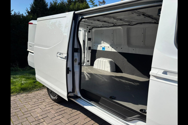 Farizon SV L2H1 231PK | 360 graden camera | 2.000 kg trekgewicht | Adaptive cruise control | Stoelverwarming |  Betimmering
