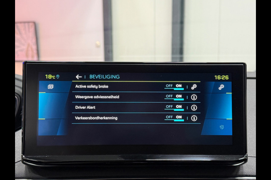 Peugeot 3008 HYBRID 225 PK GT Pack EAT8 | i-Cockpit | Navi | Apple CarPlay | 360° Camera | ACC | Leder/Alcantara