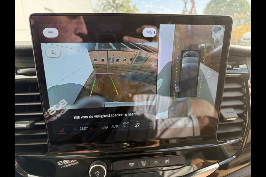 Ford E-Transit 68kWh 184PK L3H2 317km WLTP BEV Snelladen 360° Camera Cruise control Climate control Carplay Navigatie Parkeersensoren