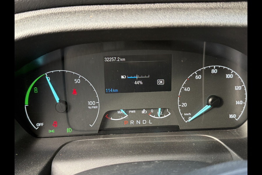 Ford E-Transit 68kWh 184PK L3H2 317km WLTP BEV Snelladen 360° Camera Cruise control Climate control Carplay Navigatie Parkeersensoren