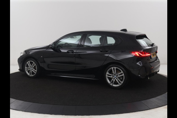 BMW 1-serie 118i | Automaat | Camera | M-Pakket | Apple Carplay | LED