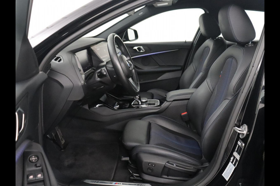 BMW 1-serie 118i | Automaat | Camera | M-Pakket | Apple Carplay | LED