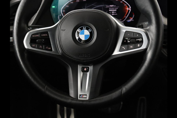 BMW 1-serie 118i | Automaat | Camera | M-Pakket | Apple Carplay | LED