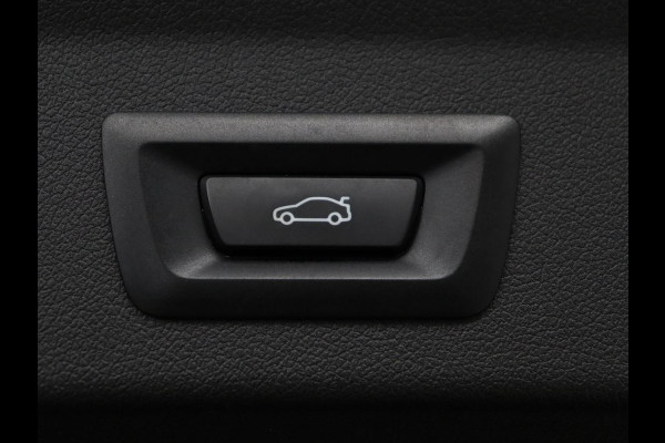 BMW 1-serie 118i | Automaat | Camera | M-Pakket | Apple Carplay | LED