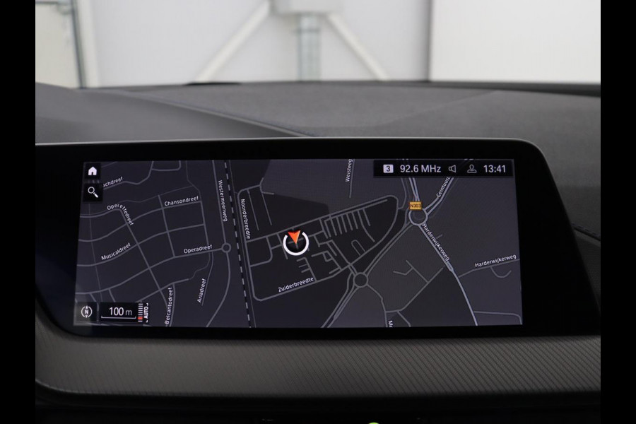 BMW 1-serie 118i | Automaat | Camera | M-Pakket | Apple Carplay | LED