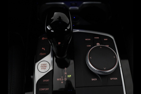 BMW 1-serie 118i | Automaat | Camera | M-Pakket | Apple Carplay | LED