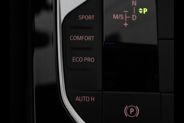 BMW 1-serie 118i | Automaat | Camera | M-Pakket | Apple Carplay | LED
