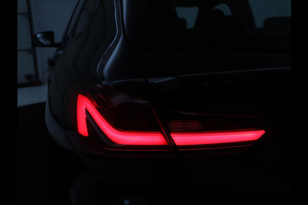 BMW 1-serie 118i | Automaat | Camera | M-Pakket | Apple Carplay | LED